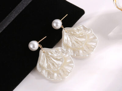 New Style Pearl Shell Earrings for Ladies - Elegant Ocean-Inspired Jewelry