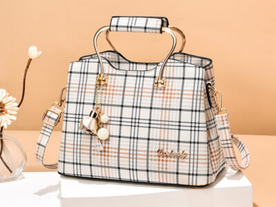 Fashion Women Large Bag – All-Match, Portable, and Simple Elegance